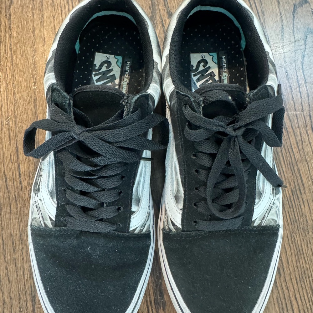 Vans Men's Black and White Sneakers